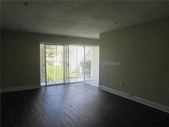 5th image of 7902 Coco Verde St Unit 102