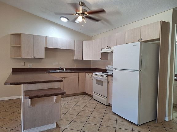 5th image of 3208 India Palm Dr