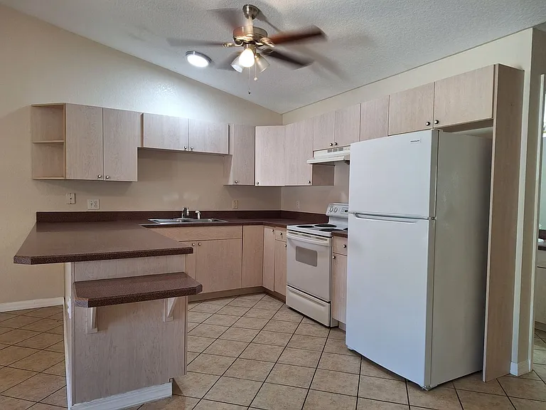 3208 India Palm Dr — Photo 5