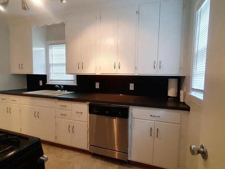 3520 Zinran Ave S — Photo 6
