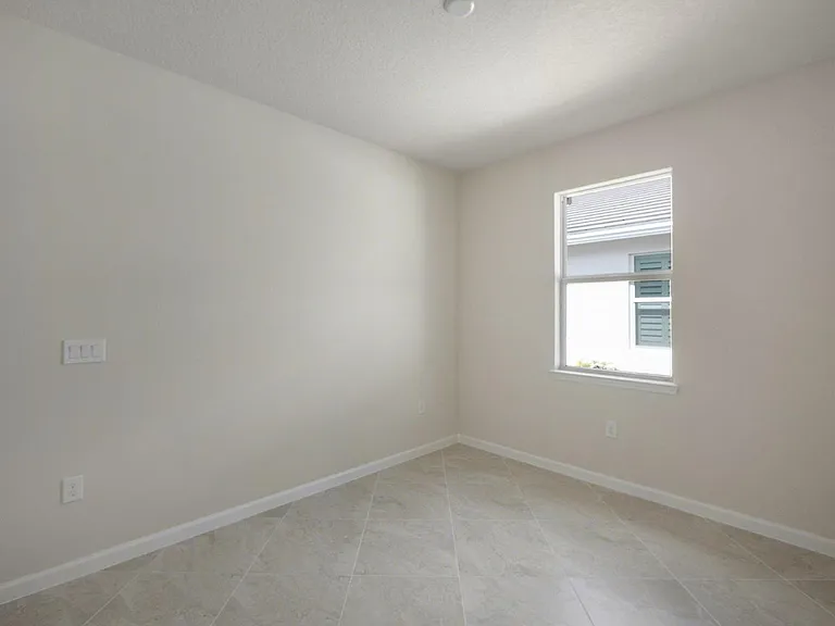 14172 SW Incarnadine Ln — Photo 14