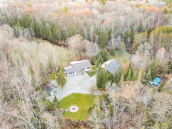 4th image of 1520 Rosemount Rd