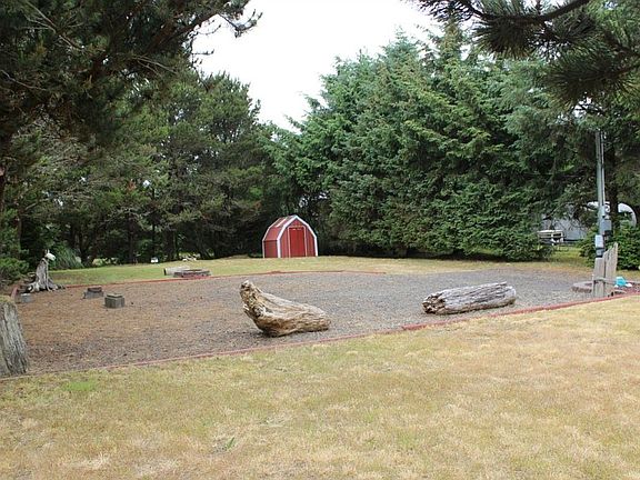 2nd image of 1349 Oceano Dr