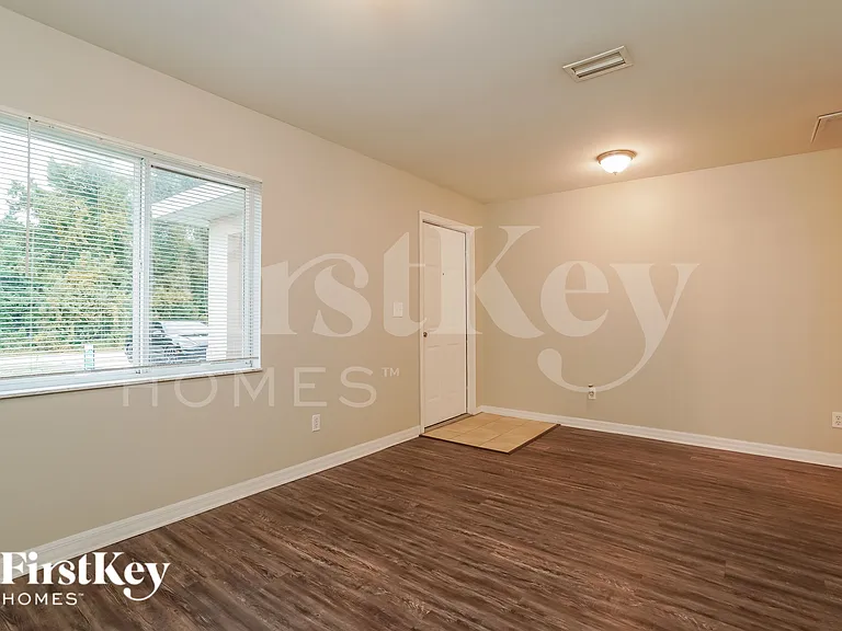 4724 13th St SW — Photo 15