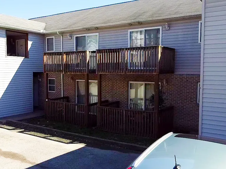 Pinnacle Heights Apartments — Photo 58