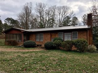 3039 Forest Park Dr, Asheboro, NC 27317