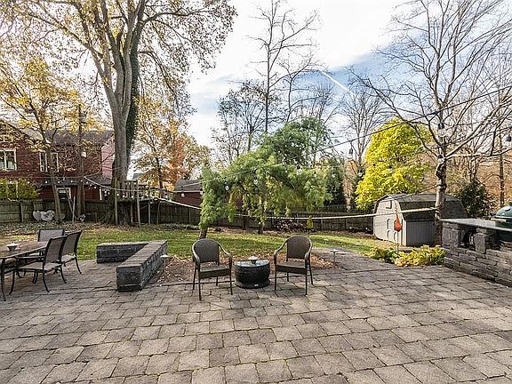 5th image of 157 Linden Dr
