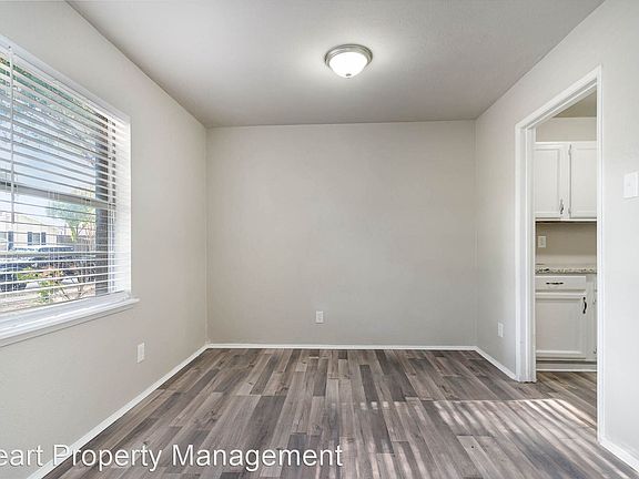 5th image of 6421 Briar Knoll Dr
