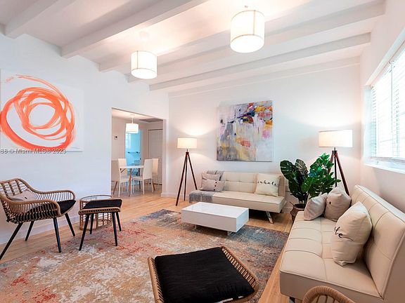 4th image of 3917 Meridian Ave #203