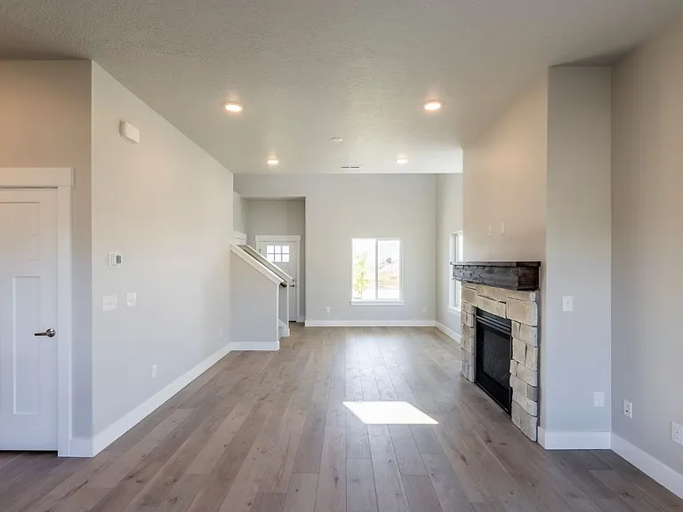1153 Becca Rd — Photo 9