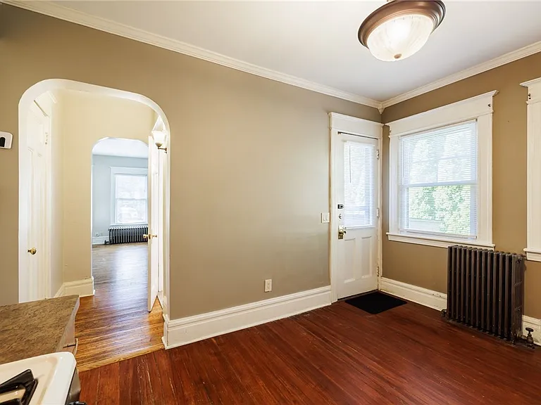 420 Harvard St #1 — Photo 15