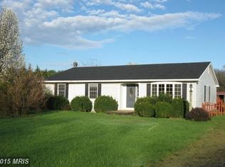 311 Turkey Run Ln, Kearneysville, WV 25430