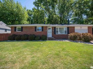 1304 Veerman St, Pekin, IL