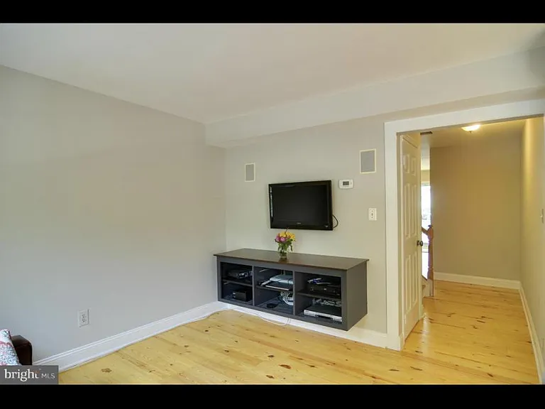 9630 Hillock Ct — Photo 8