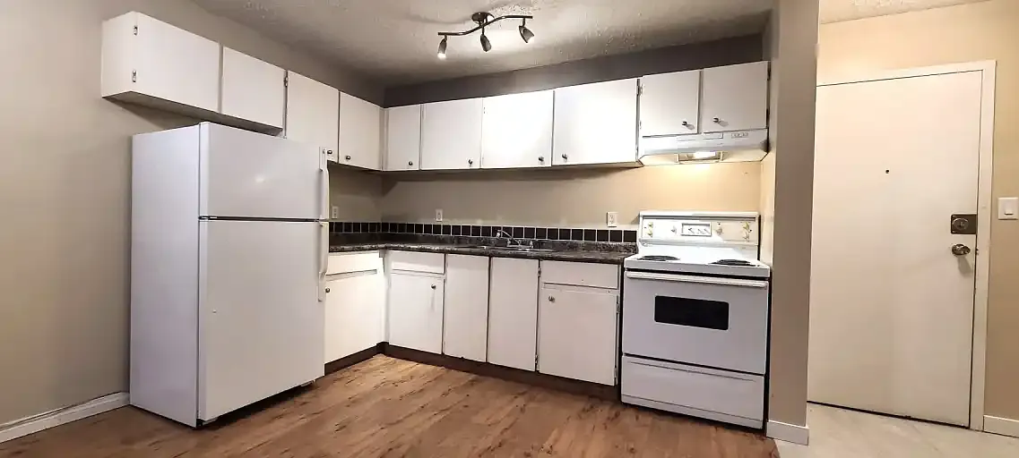 Studio, 1.0 bath, 625 sqft, $1,050 — Photo 1