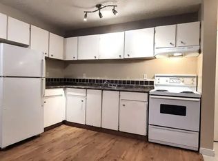 5812 57th Ave #104, Red Deer, AB T4N4S4