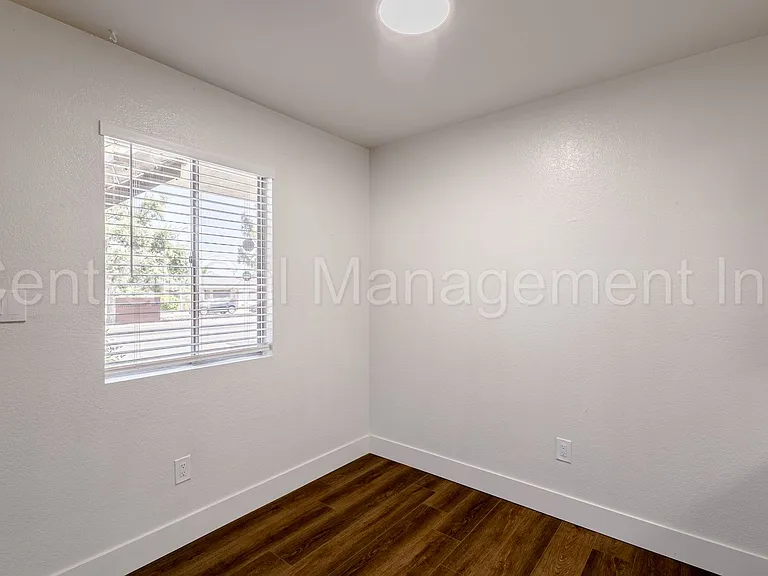 4648 Columbus St #A-J — Photo 7