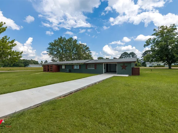 300 S Main St, Springhill, LA 71075