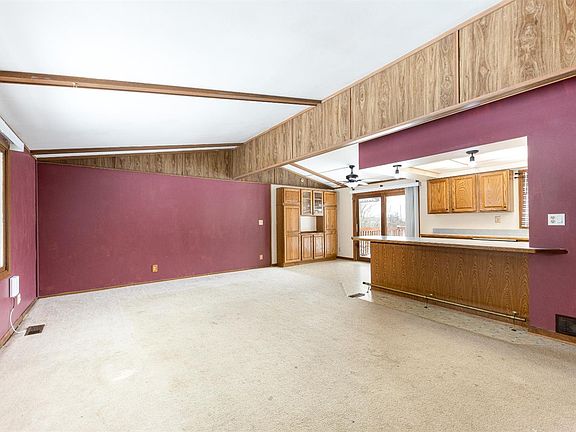 4th image of 2329 Hoppe Rd