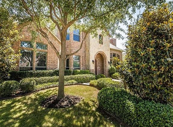 3rd image of 2065 Langdon Dr