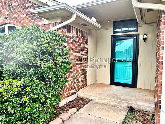 4th image of 16405 Otter Dr