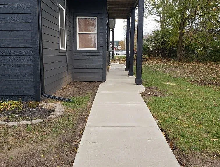 212 N Saint Peter St #1/2 — Photo 2