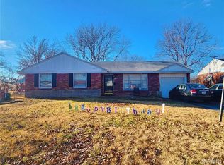 9409 Aetna Dr, Saint Louis, MO 63137