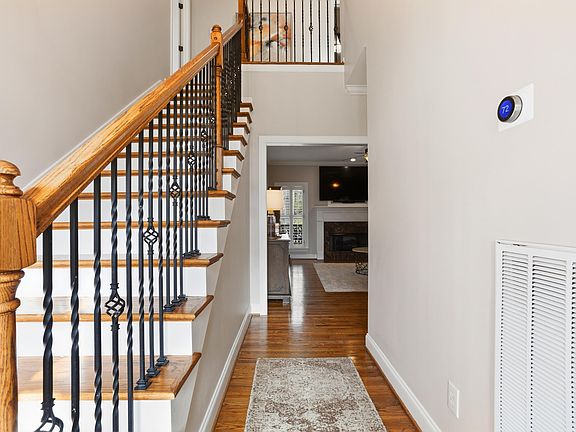 4th image of 132 Lakeland Rdg