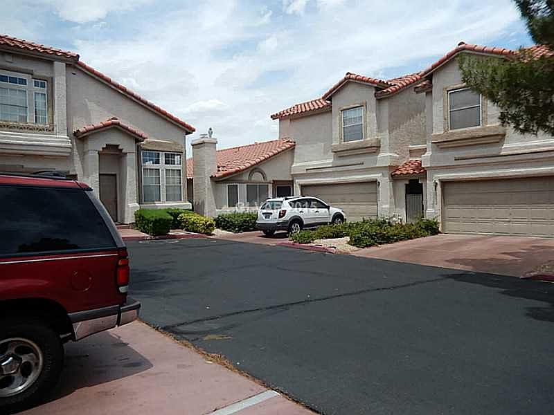 2nd image of 2354 Ramsgate Dr #113
