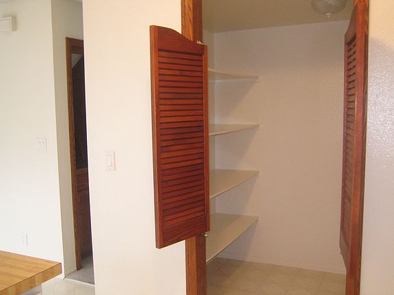 5th image of 12 Surfside Ct #24