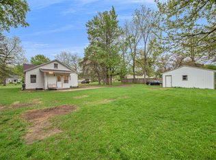 3409 Dean Lake Ave NE, Grand Rapids, MI 49525