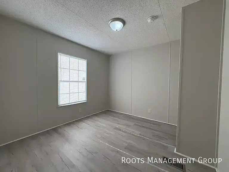 200 Paradise Acres Rd #98 — Photo 6