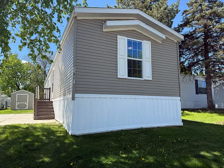 71400 Van Dyke Rd #4 — Photo 24