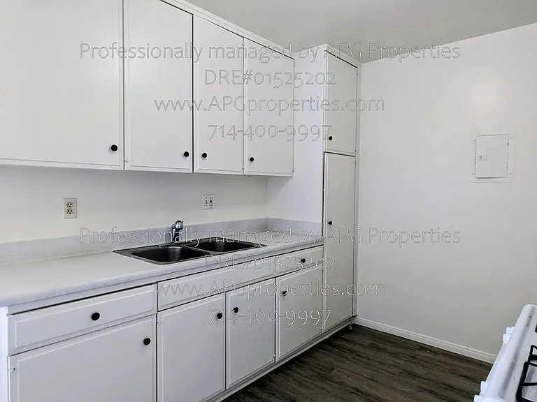 1810 W Greenleaf Ave #3 — Photo 12