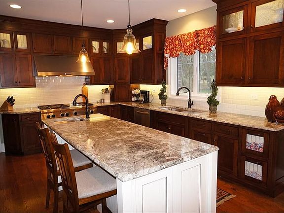 5th image of 1116 Georgias Way