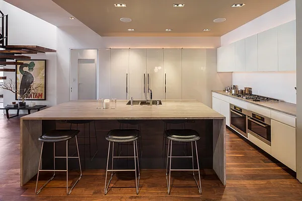 Rented by Corcoran | media 31