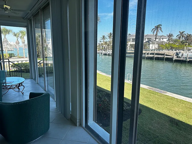 2226 Gulf Shore Blvd N #P3 — Photo 8