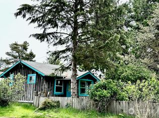 1202 32nd St, Long Beach, WA 98644