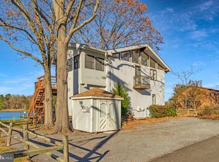 962 Main St, Deale, MD 20751