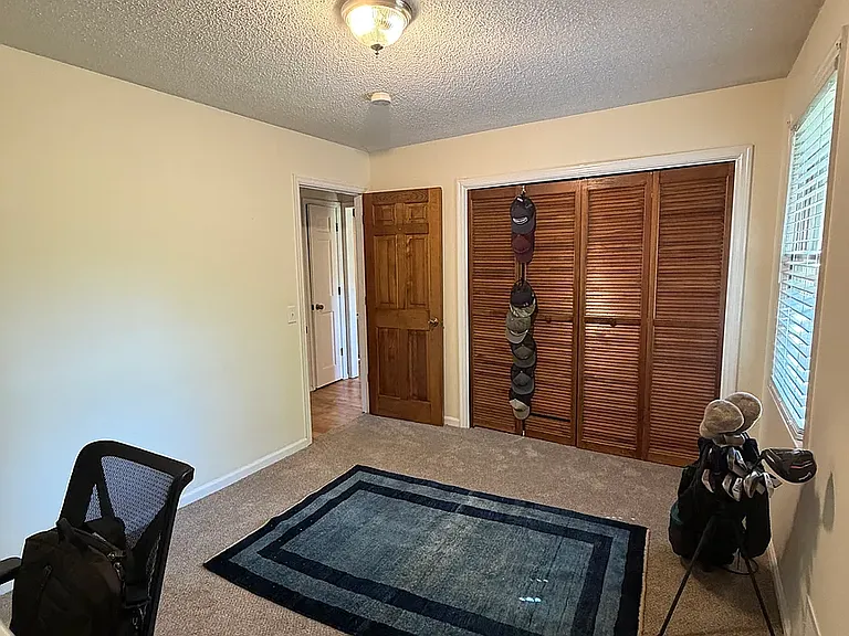 530 Chadford Rd — Photo 19