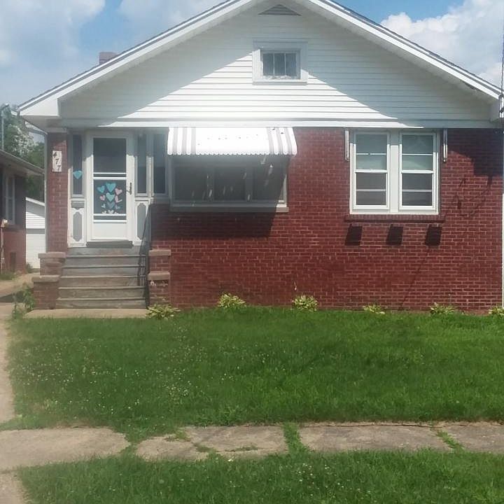 1st image of 477 Locust St