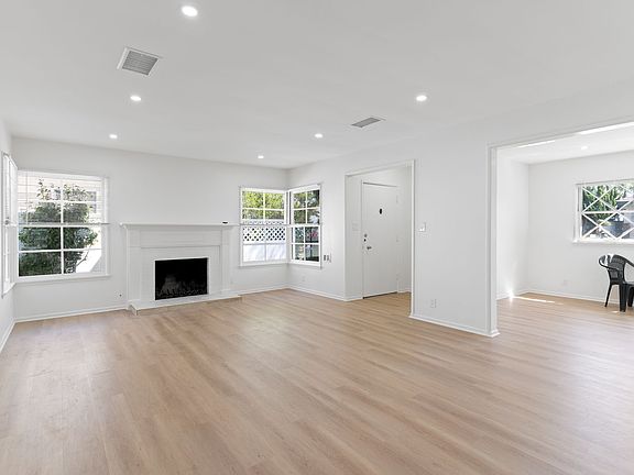 3rd image of 237 Belmont Ave #237