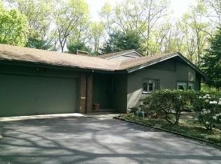 229 Highcrest Rd, Fall River, MA 02720