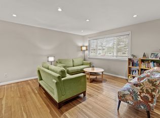 212 Rollins Ave, Rockville, MD 20852