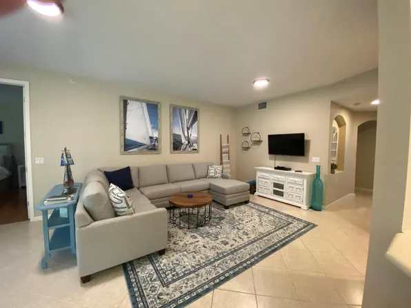 10040 Valiant Ct, Miromar Lakes, FL