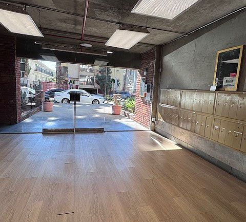 5th image of 7005 Lanewood Ave APT 127