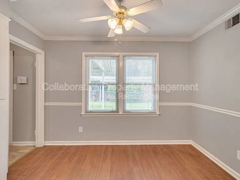 319 Tanglewood Rd — Photo 5