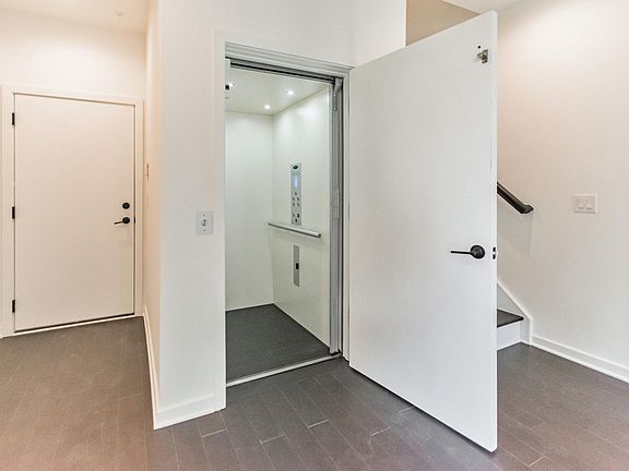 4th image of 2001 Beach St #3111