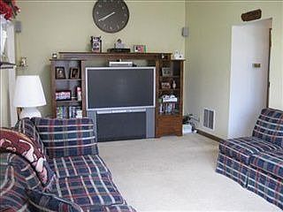 3rd image of 9594 Woodland Hills Dr