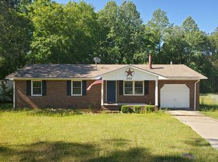 6569 Green Meadow Ct, Fayetteville, NC 28304